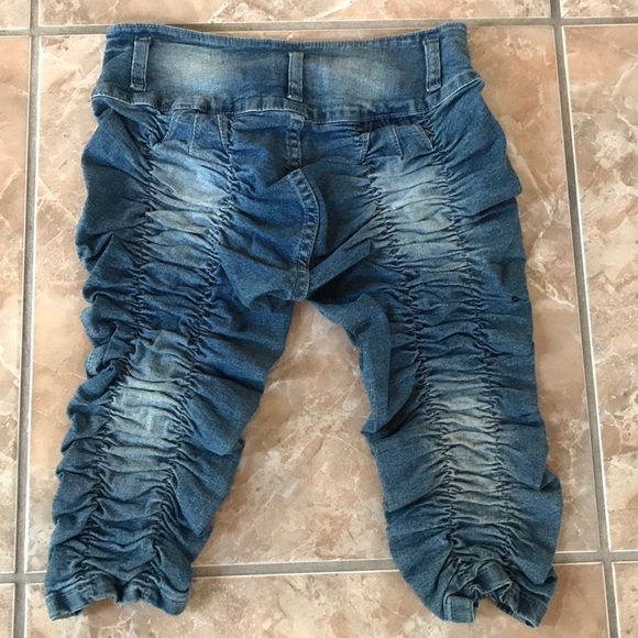 Franka Scrunched Butt Lifting Jean Capri New With Tags - Picture 5 of 5